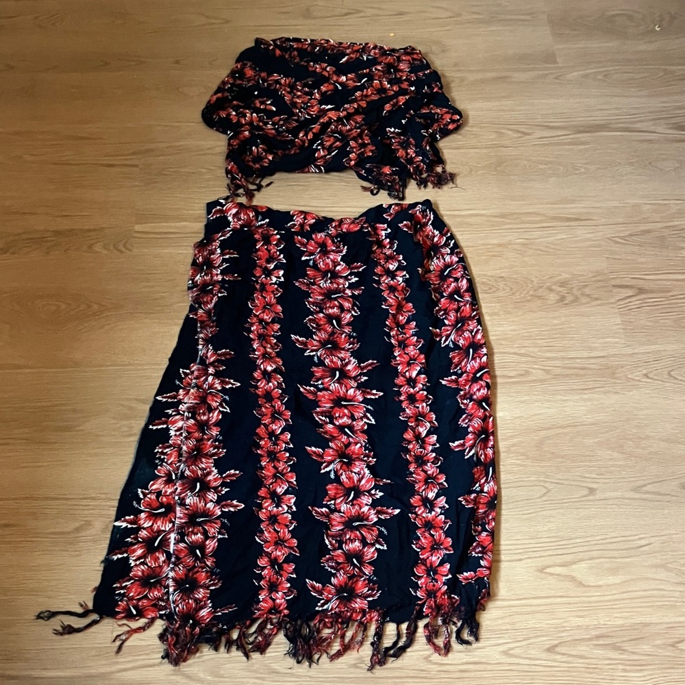 Floral Black and Red Skirt and Scarf Set